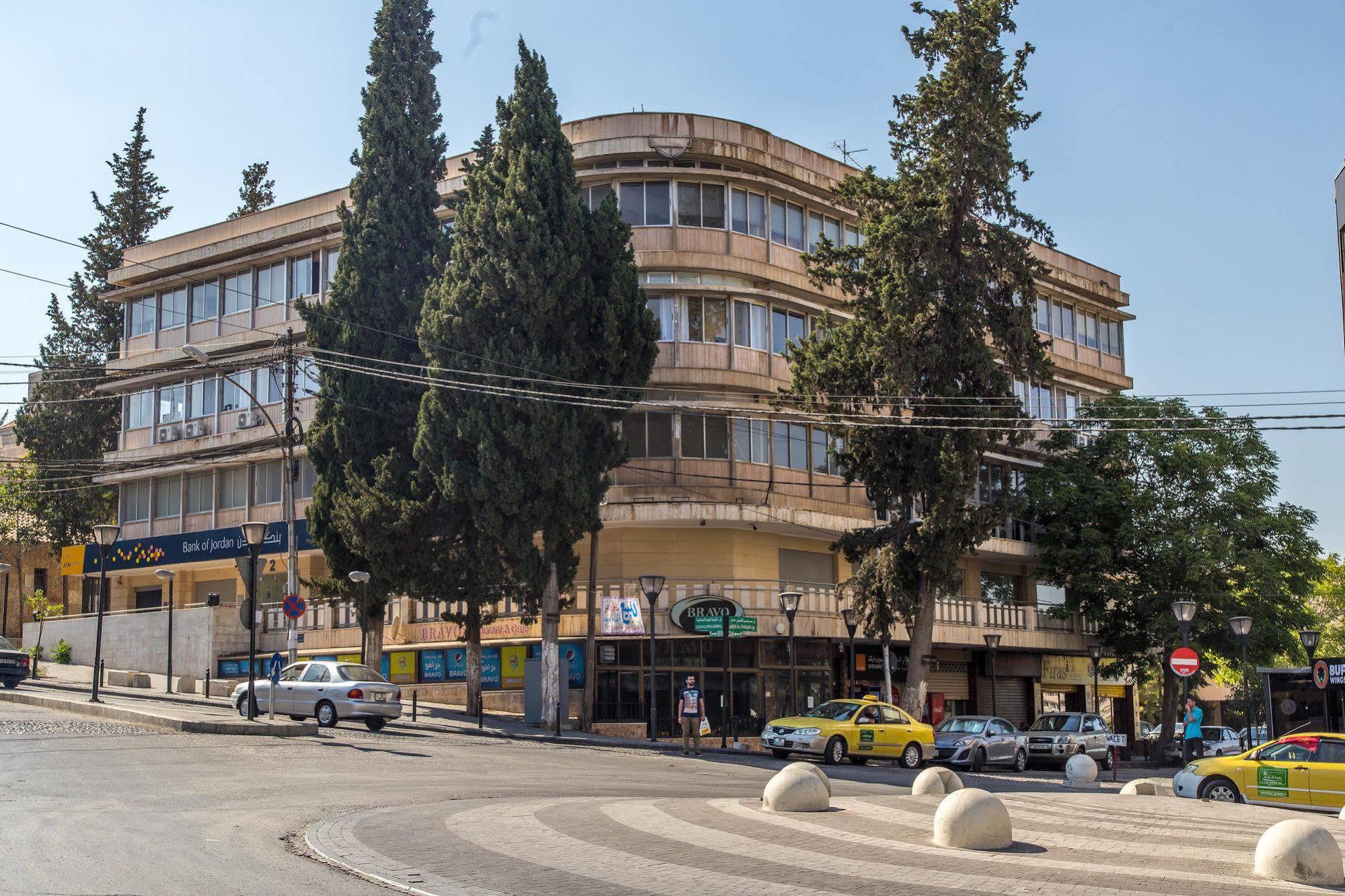 Antika Amman Hotel Bagian luar foto
